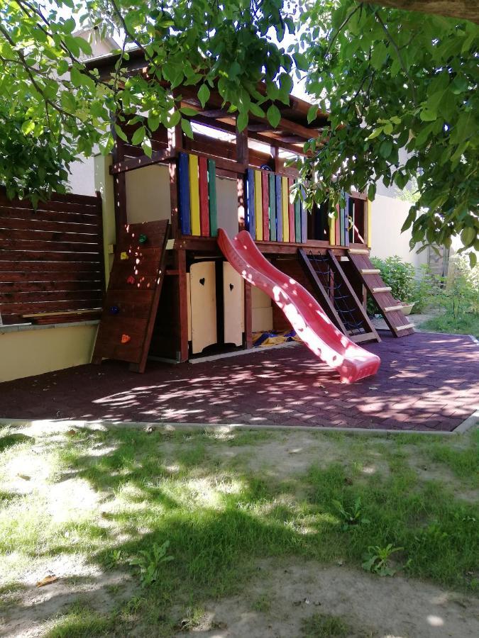 Zoe Apartman Siófok Exterior foto