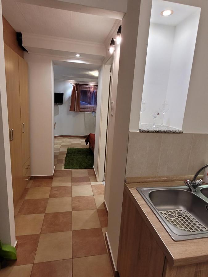 Ferienwohnung Zoe Apartman Siófok Exterior foto