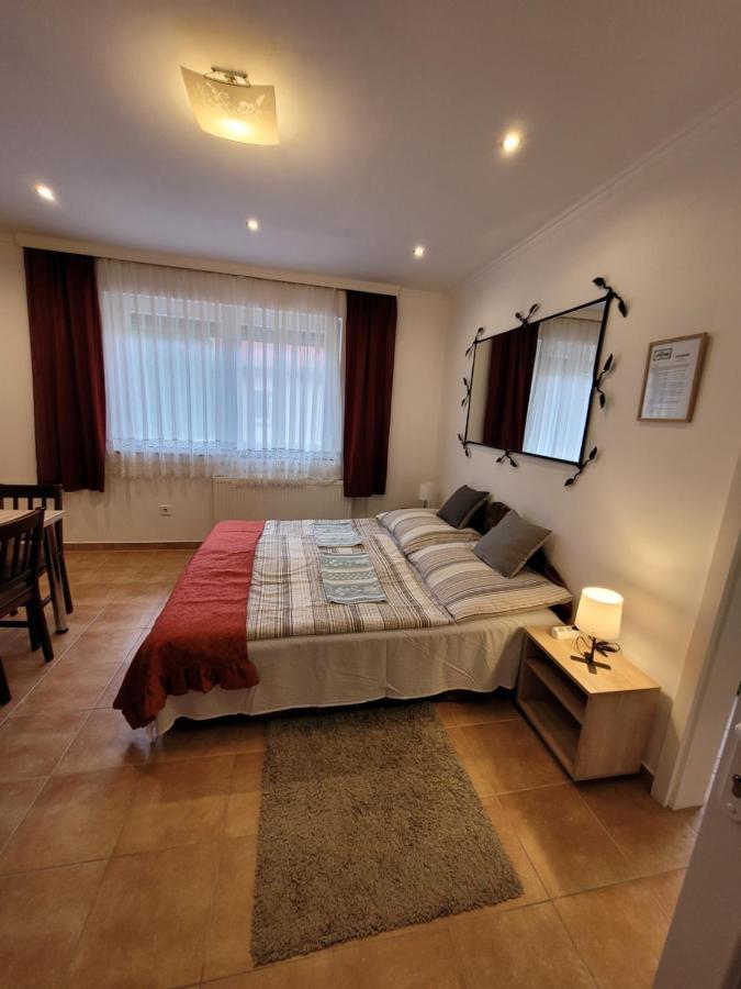 Zoe Apartman Siófok Exterior foto