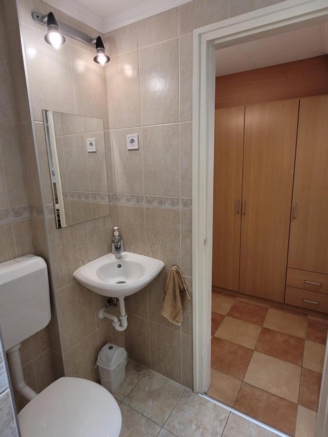 Ferienwohnung Zoe Apartman Siófok Exterior foto