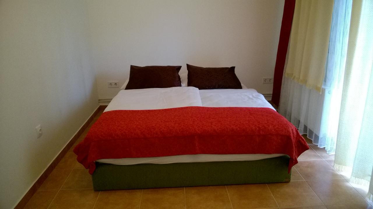 Zoe Apartman Siófok Exterior foto
